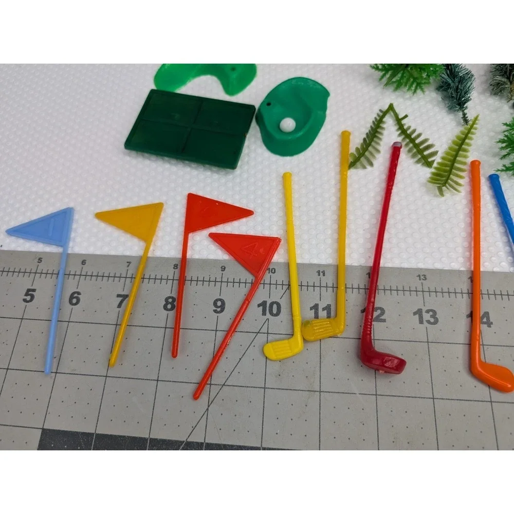 Plastic Golfer Golf Clubs Flags Greens Vintage Lot Cake Toppers